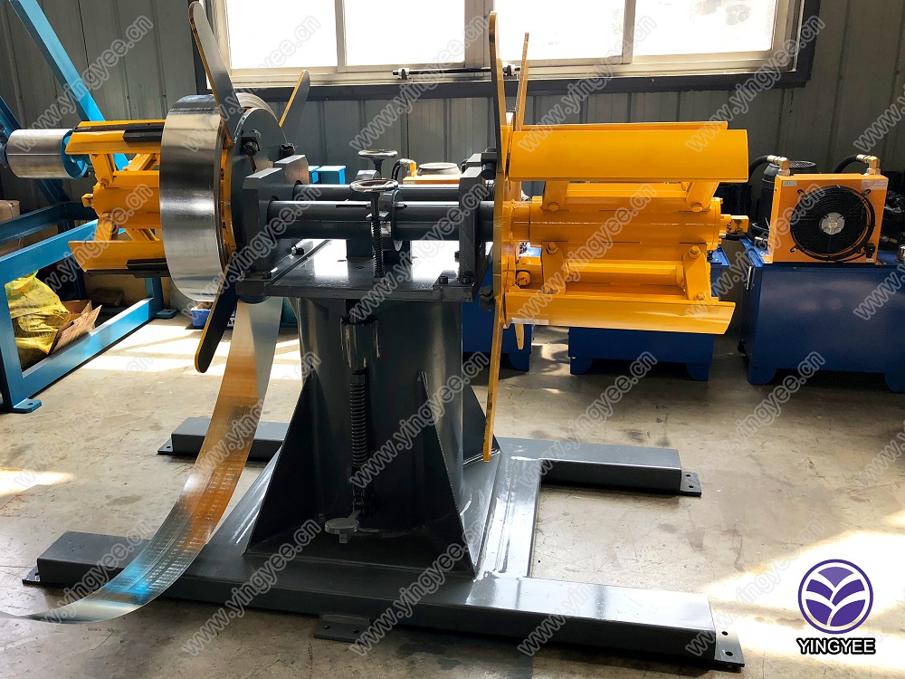 Shelf back panel roll forming machine Shelf back panel roll forming machine