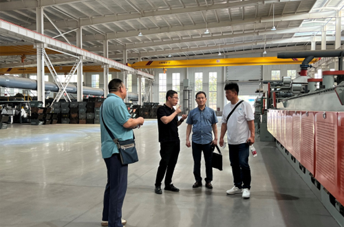 Foreign clients visiting our factory for on-site visits and inspections
